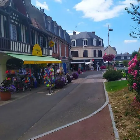 La Terrasse Vue à 5 Min De La Apartamento Blonville-sur-Mer