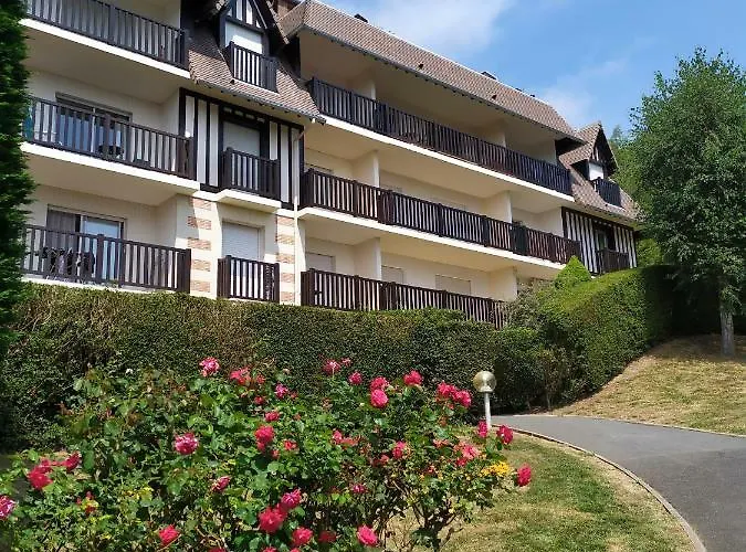 La Terrasse Vue A 5 Min De La * Blonville-sur-Mer